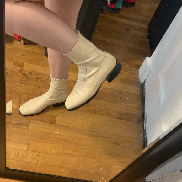 Beautiful Labucq Caro Nappa boots in cream! - Picture 4 of 10